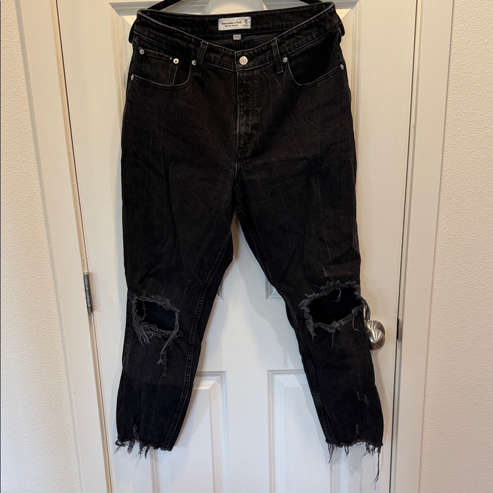 Abercrombie & Fitch Curve Love High Rise Mom Jean